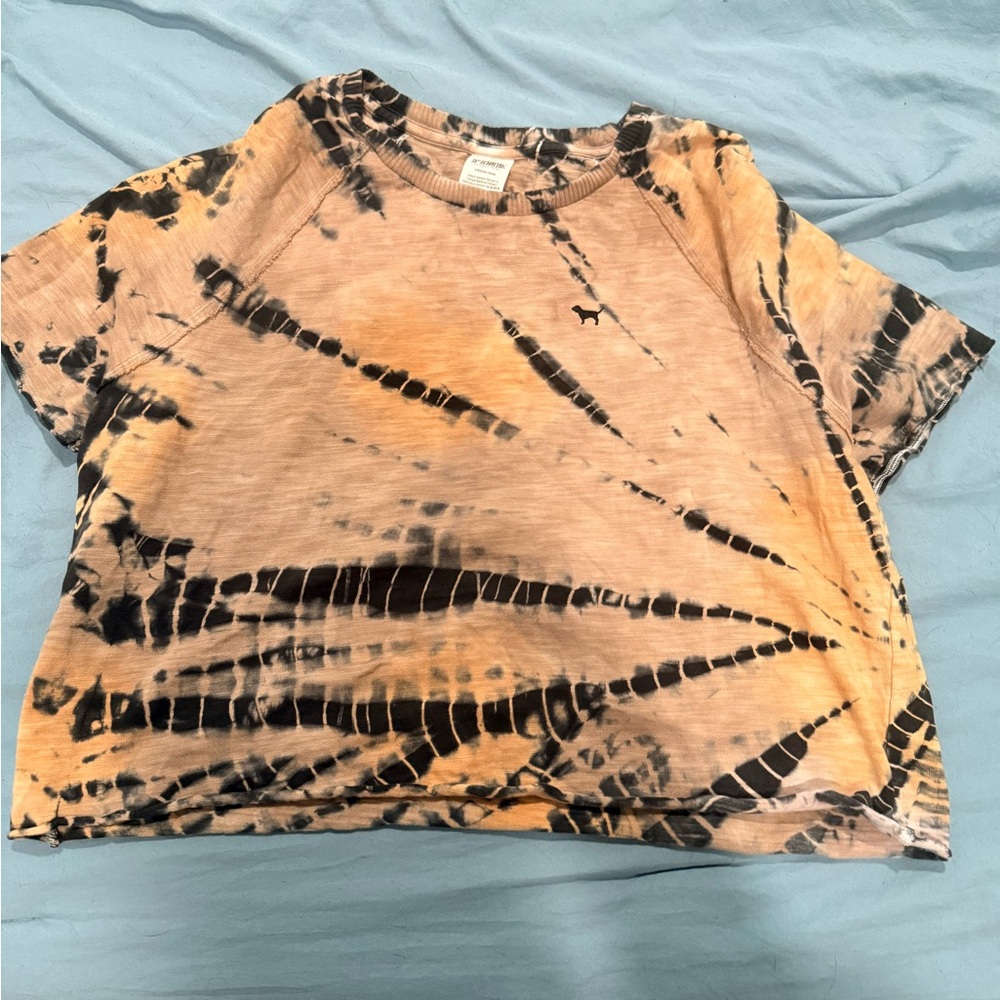 PINK Victoria's Secret Black and Tan Tie-Dye Tee